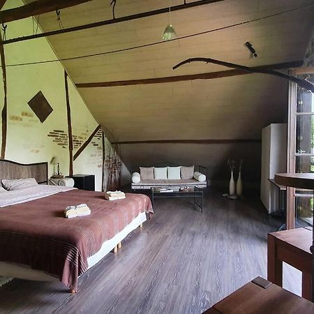 Unique Room With Great View In A Former Old Barn Troche Exteriör bild
