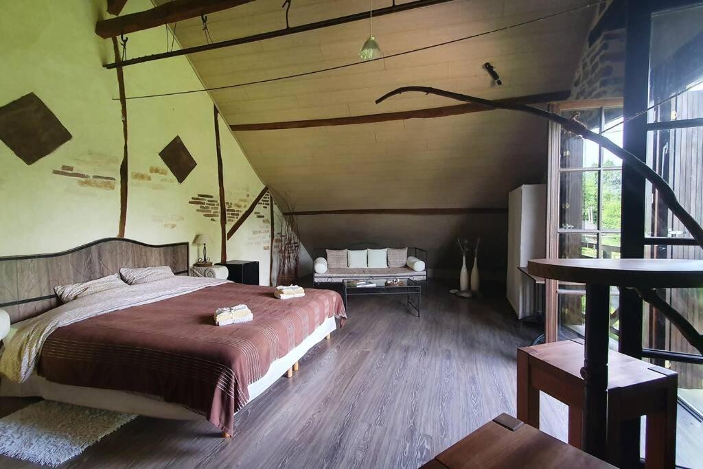 Unique Room With Great View In A Former Old Barn Troche Exteriör bild